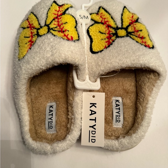 NWT Katydid Softball Bow Slippers - Picture 2 of 6